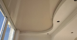 Натяжной потолок на балкон Ессентуки, цена 6250 руб.